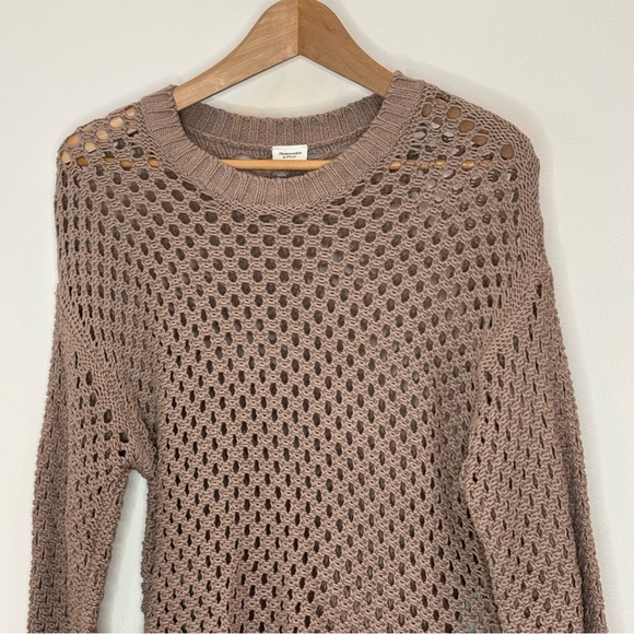 Abercrombie & Fitch Crochet Crew Sweater Size M Open Knit Cotton Cropped NEW - Picture 3 of 12